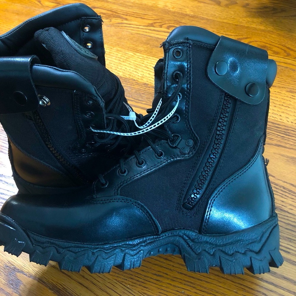 Rocky Mens 2173 8in Alpha Force boots size 9
New never worn!